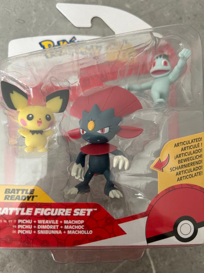 ポケモンバトルフィギュア　スケールワールド　マニューラ　ワンリキー