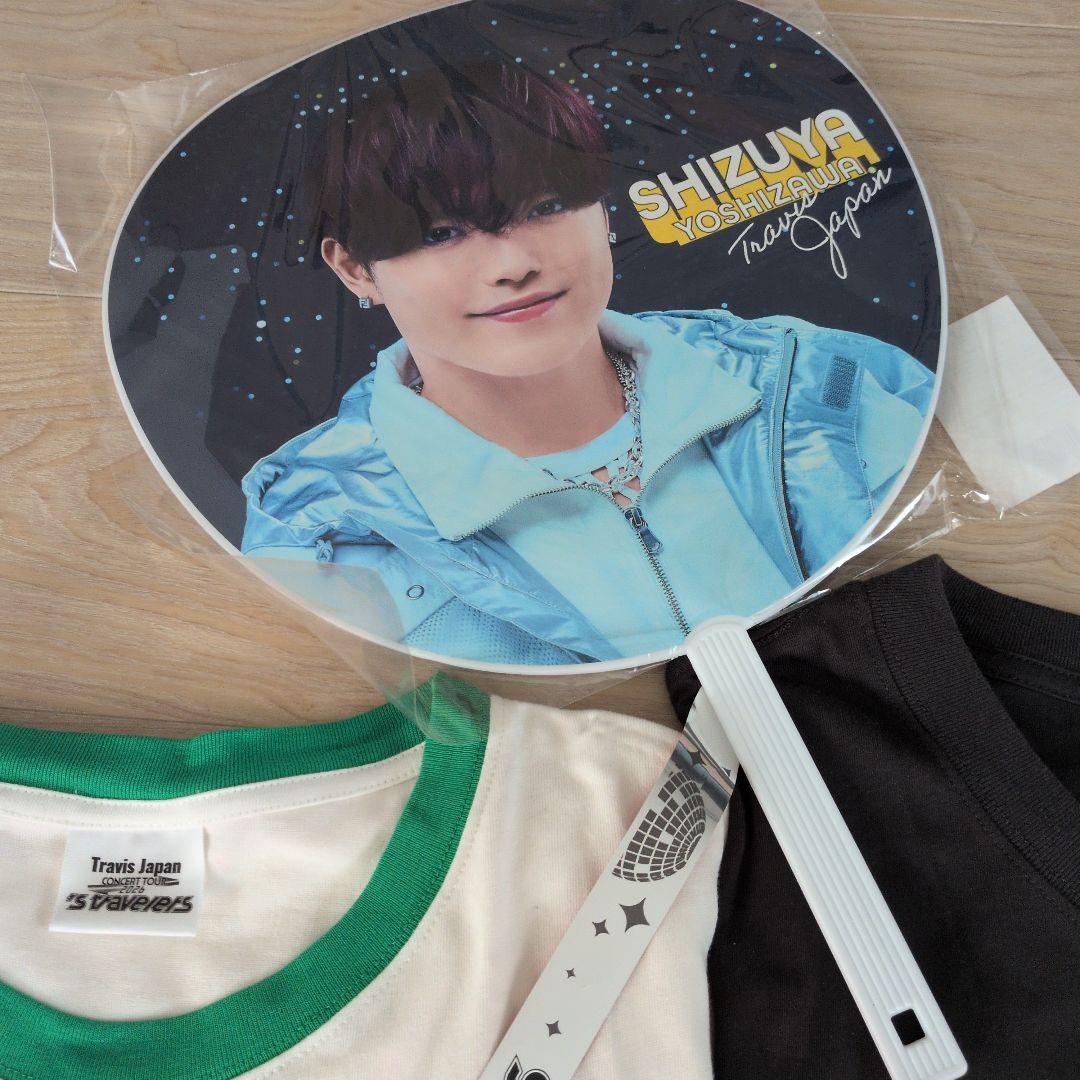 TravisJapan 2026、World Tour 2025 Tシャツ