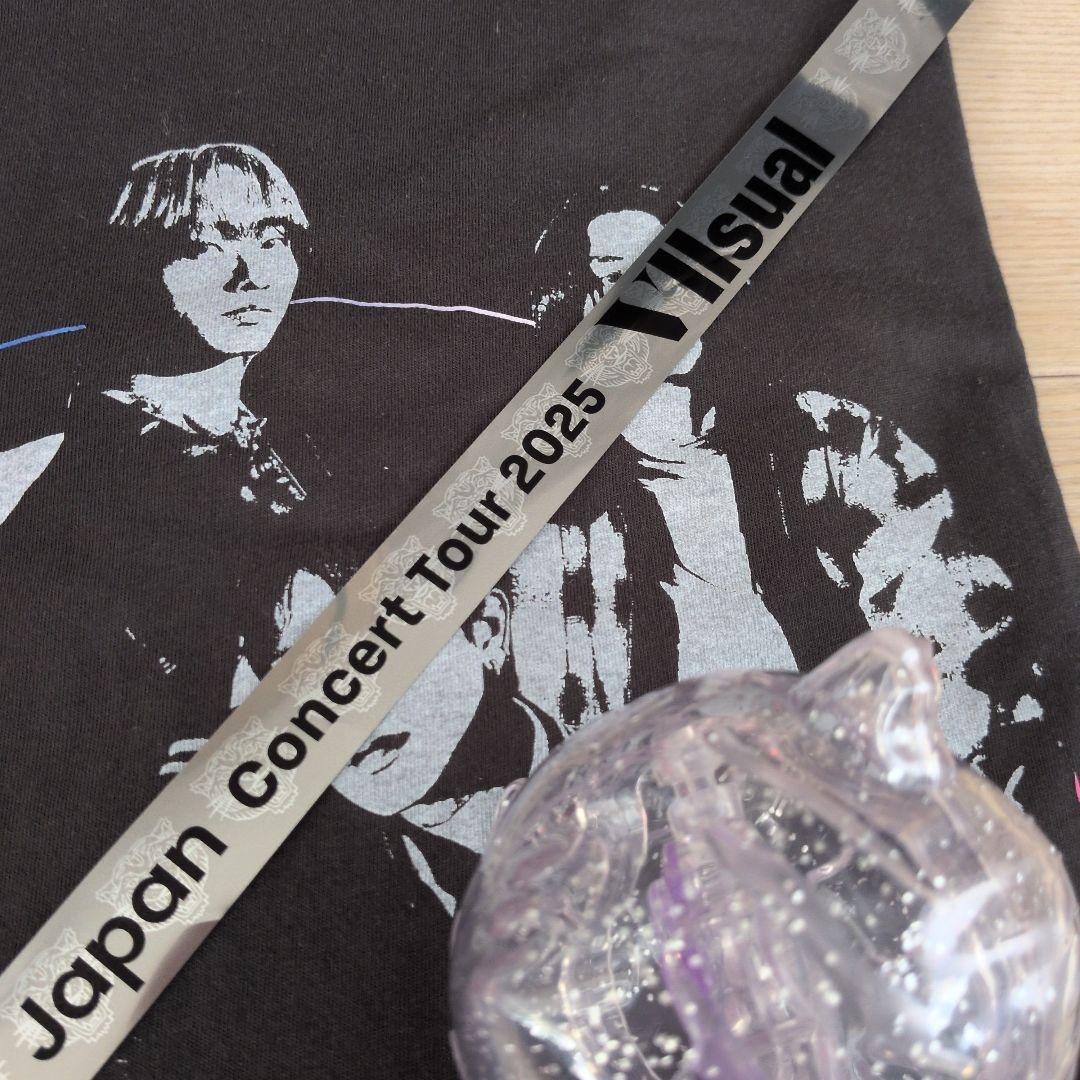 TravisJapan 2026、World Tour 2025 Tシャツ