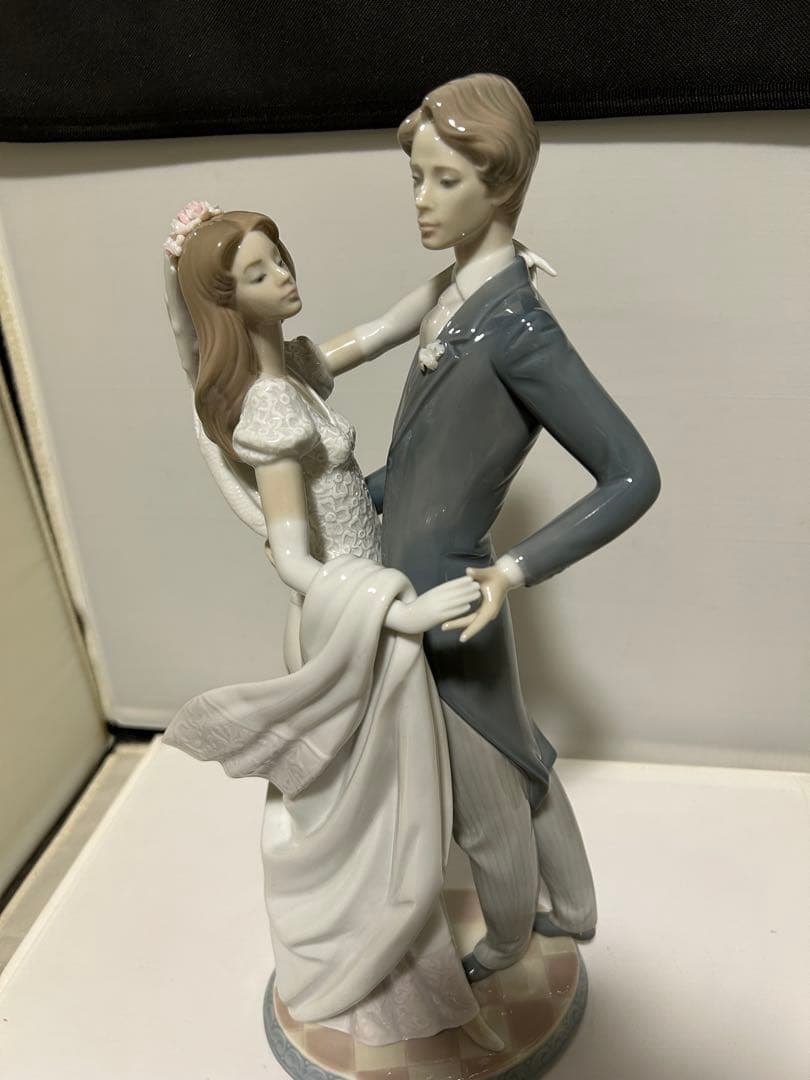 リヤドロ　美品　ウェディングダンス