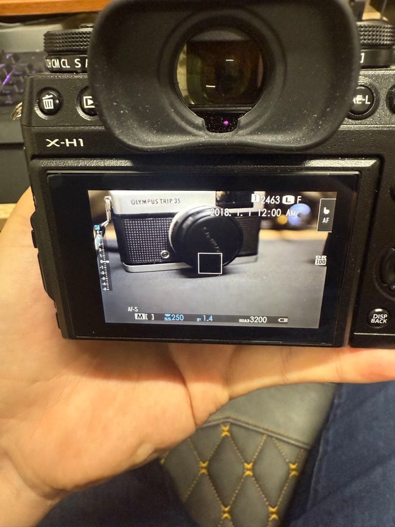s*u様 X-H1 ボディfujifilm とfringer ef -fxのセッ