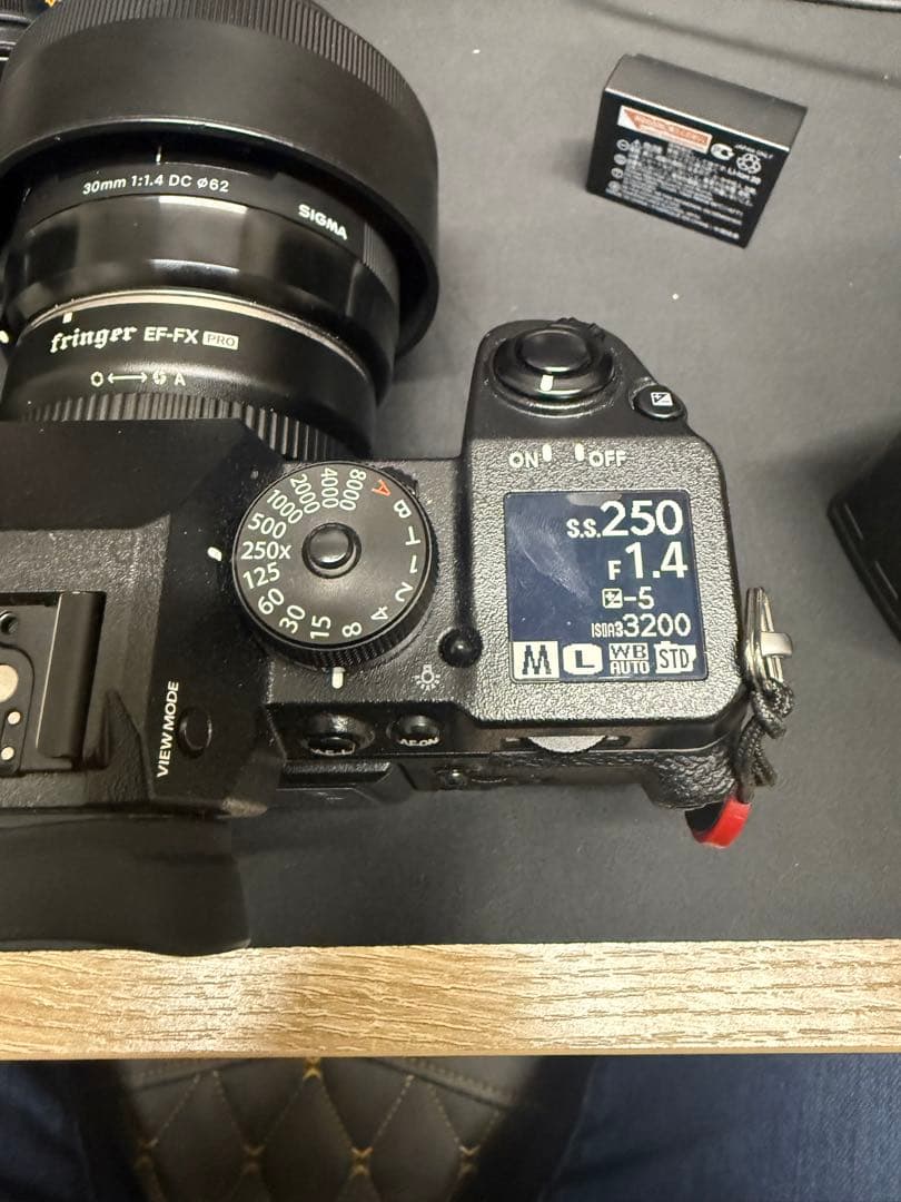 s*u様 X-H1 ボディfujifilm とfringer ef -fxのセッ