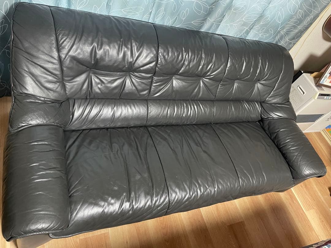 【直接引き取り限定】黒 レザー ソファ 3人掛け モダン アームソファ