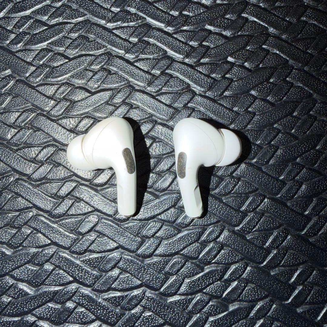 AirPodspro 第二世代　イヤホン両耳のみ