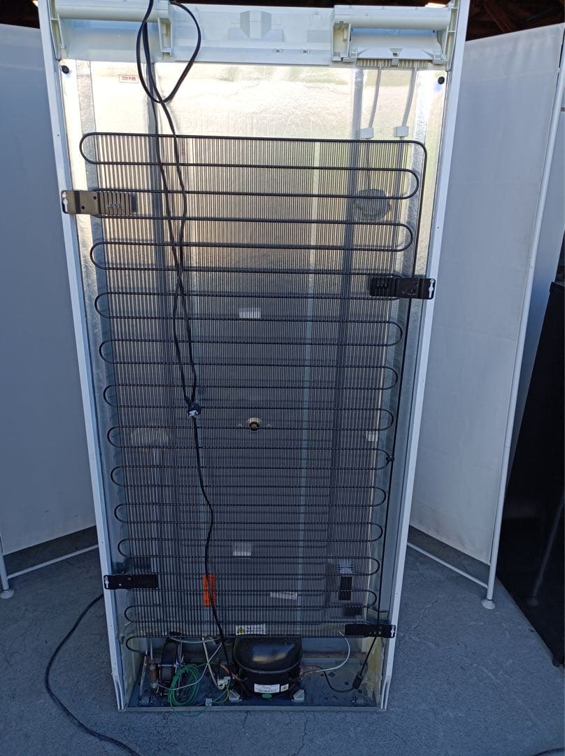 八6757【配送設置料金込み】DAIREI 冷凍庫 472L SD-521