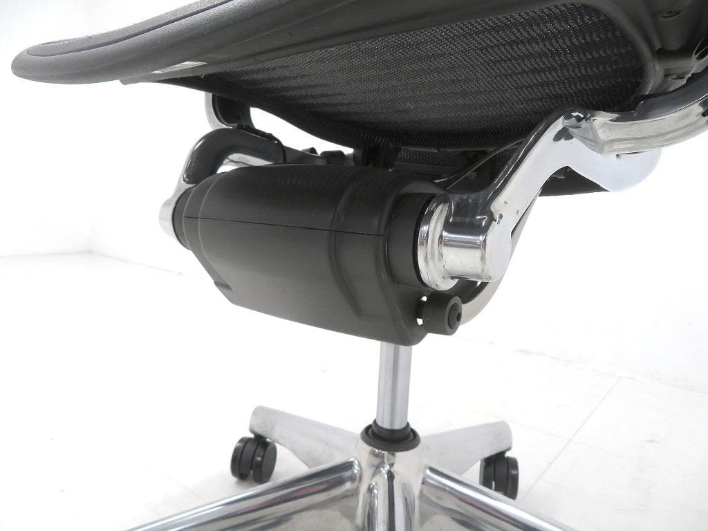 展示品　ハーマンミラー　アーロンチェア　ポリッシュ　Bサイズ　フル装備　事務椅子