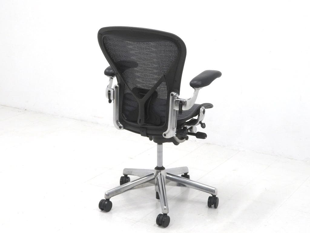 展示品　ハーマンミラー　アーロンチェア　ポリッシュ　Bサイズ　フル装備　事務椅子