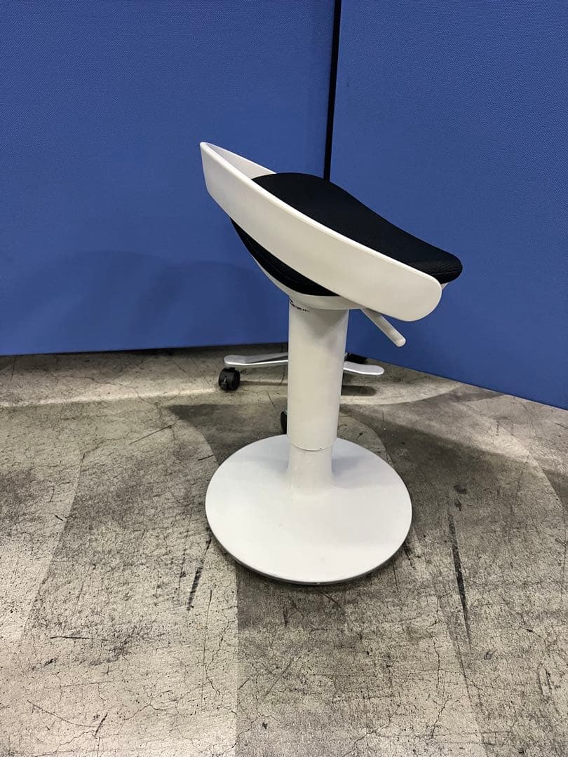 【美品】コクヨ ジョイン 昇降スツール