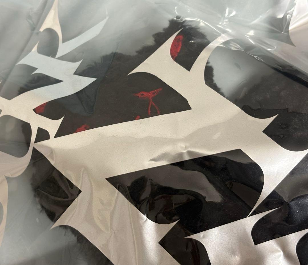 米津玄師 リイシューねこちゃん BLACK AND RED