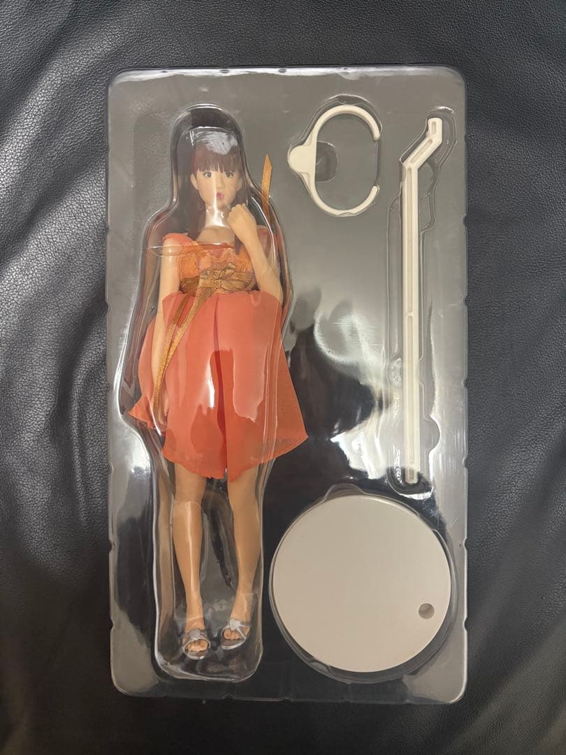 小倉優子 ビキニフィギュア 約30cm