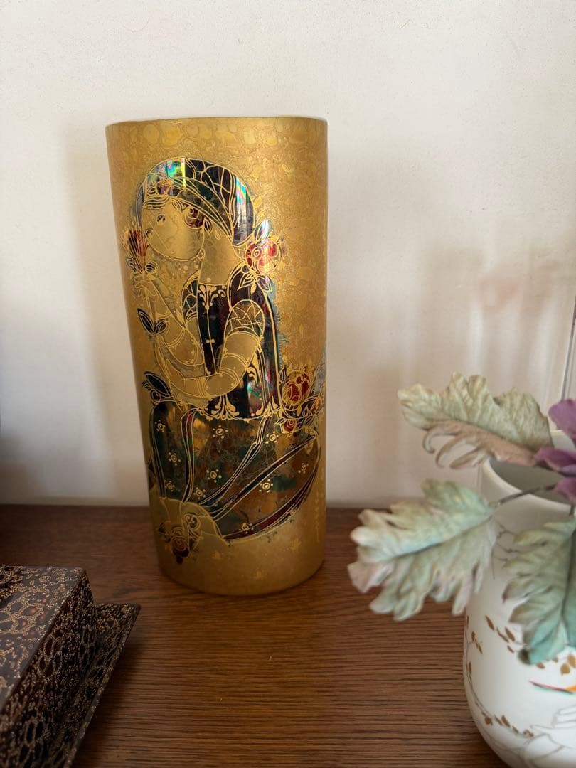 ローゼンタール ビヨンウインブラッド handgemalt（手描き）の表示あり