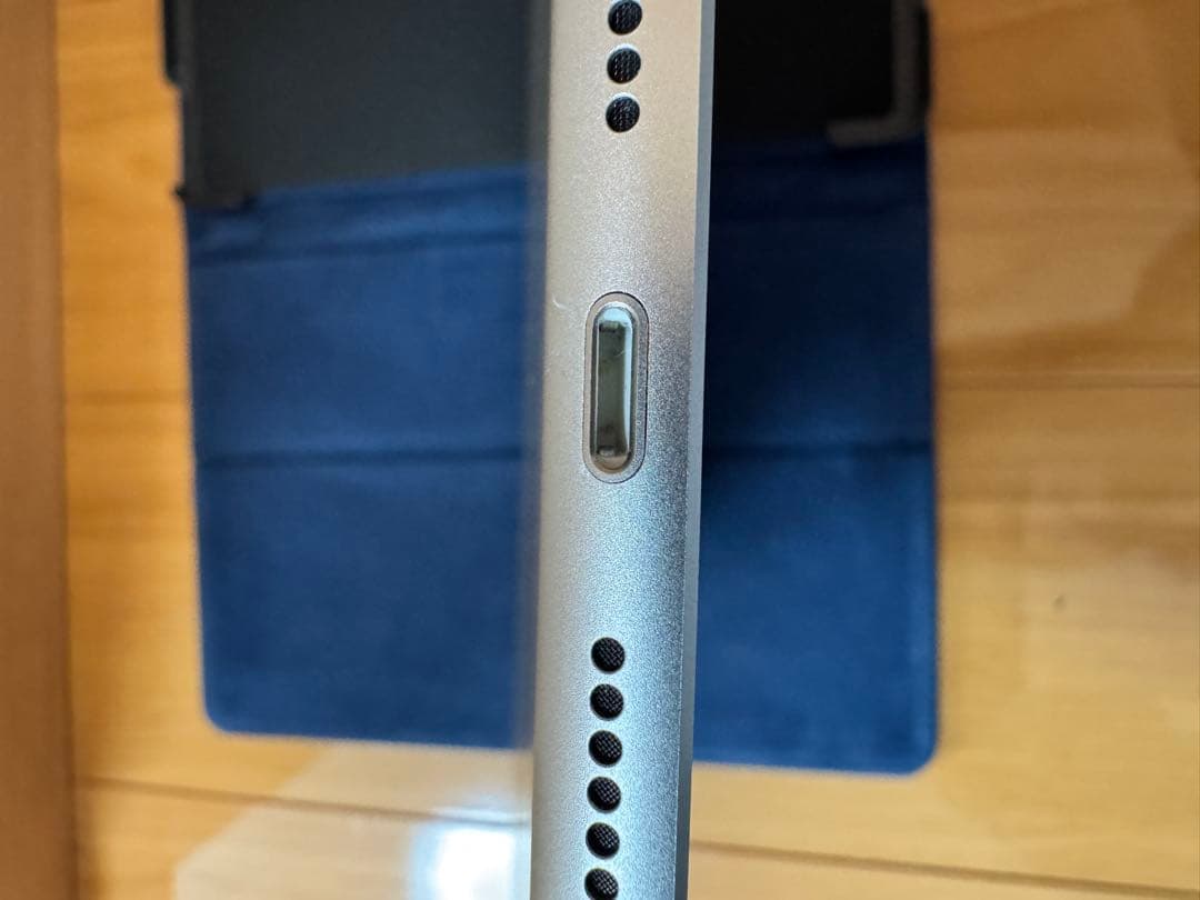 Apple iPad (第8世代) シルバー 32GB wifi 10.2インチ