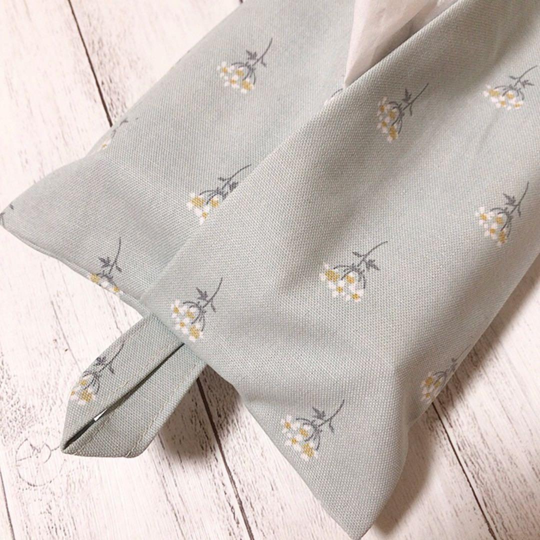 ハンドメイド✁︎✁︎ ボックスティッシュカバー　　　　　　    レースフラワー