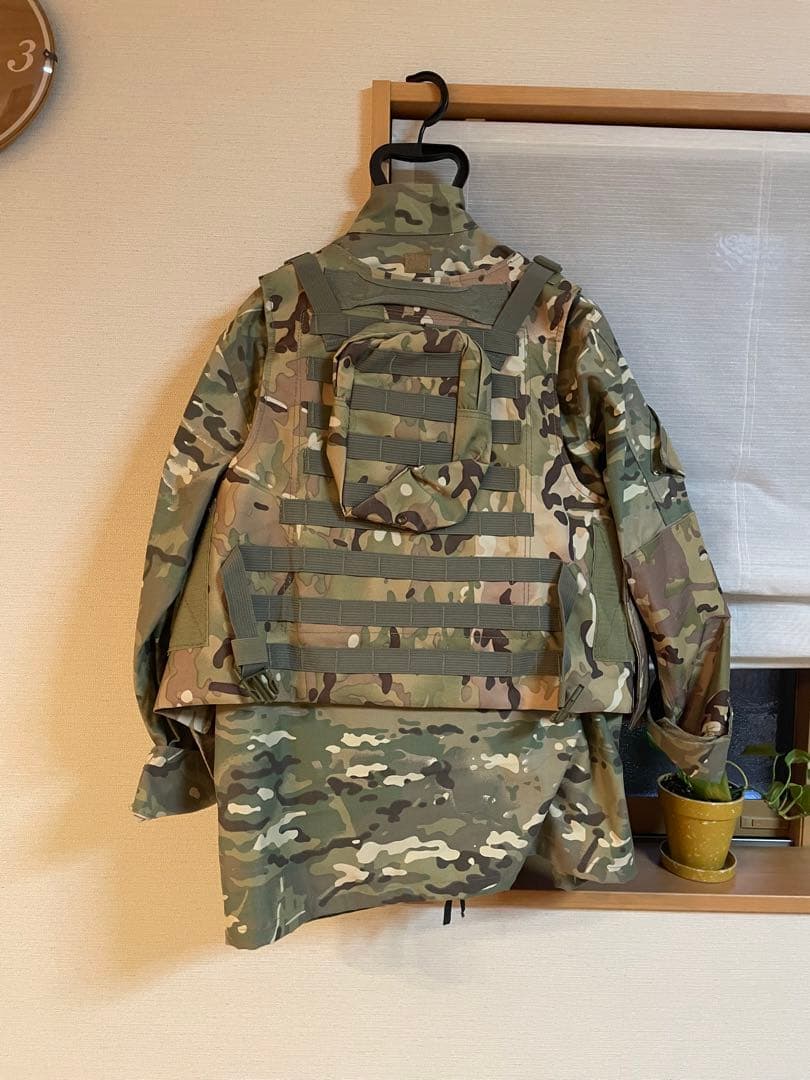 サバゲー、迷彩服、防弾チョッキ