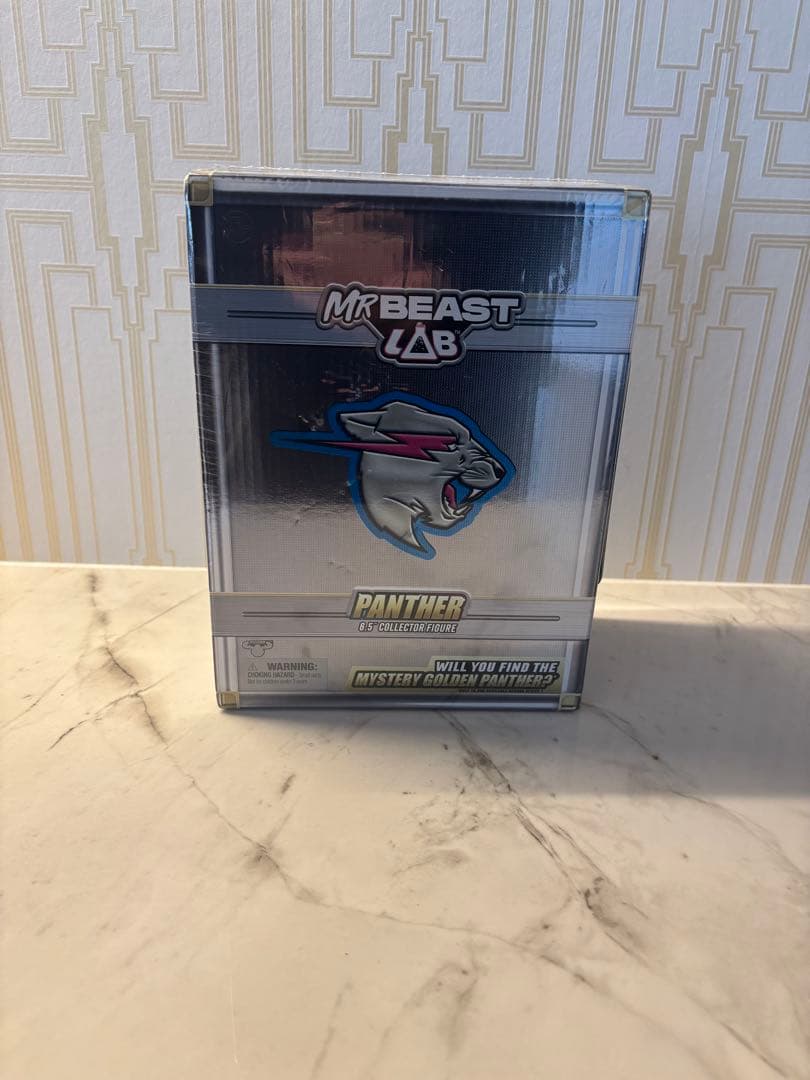 新品　Mr Beast Lab Panther フィギュア