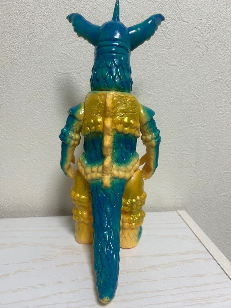 マーミット　ソフビ　暗黒超獣ブラックサタン　ウルトラマンA