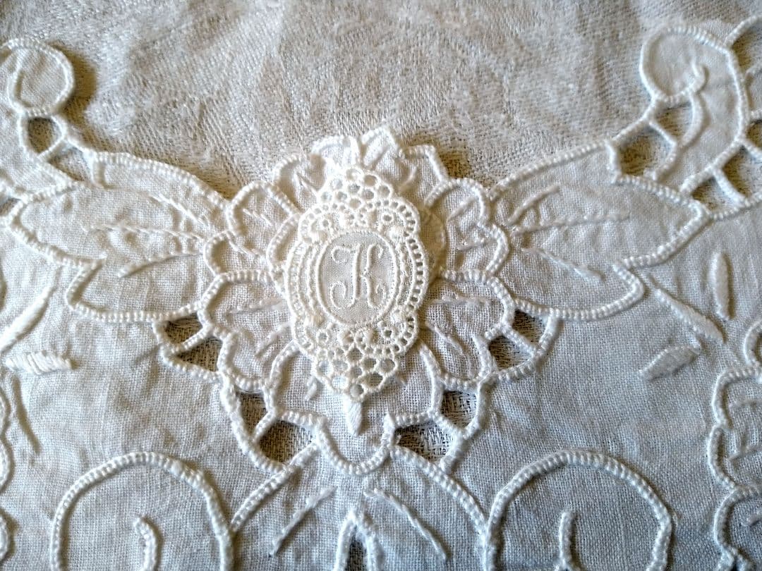 ※あおい※ヨーロッパアンティーク　レース　イニシャル　ティーマット２枚