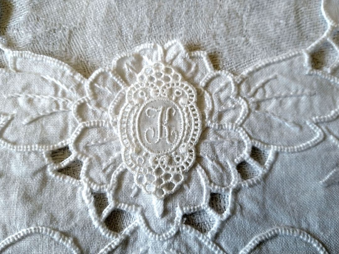 ※あおい※ヨーロッパアンティーク　レース　イニシャル　ティーマット２枚