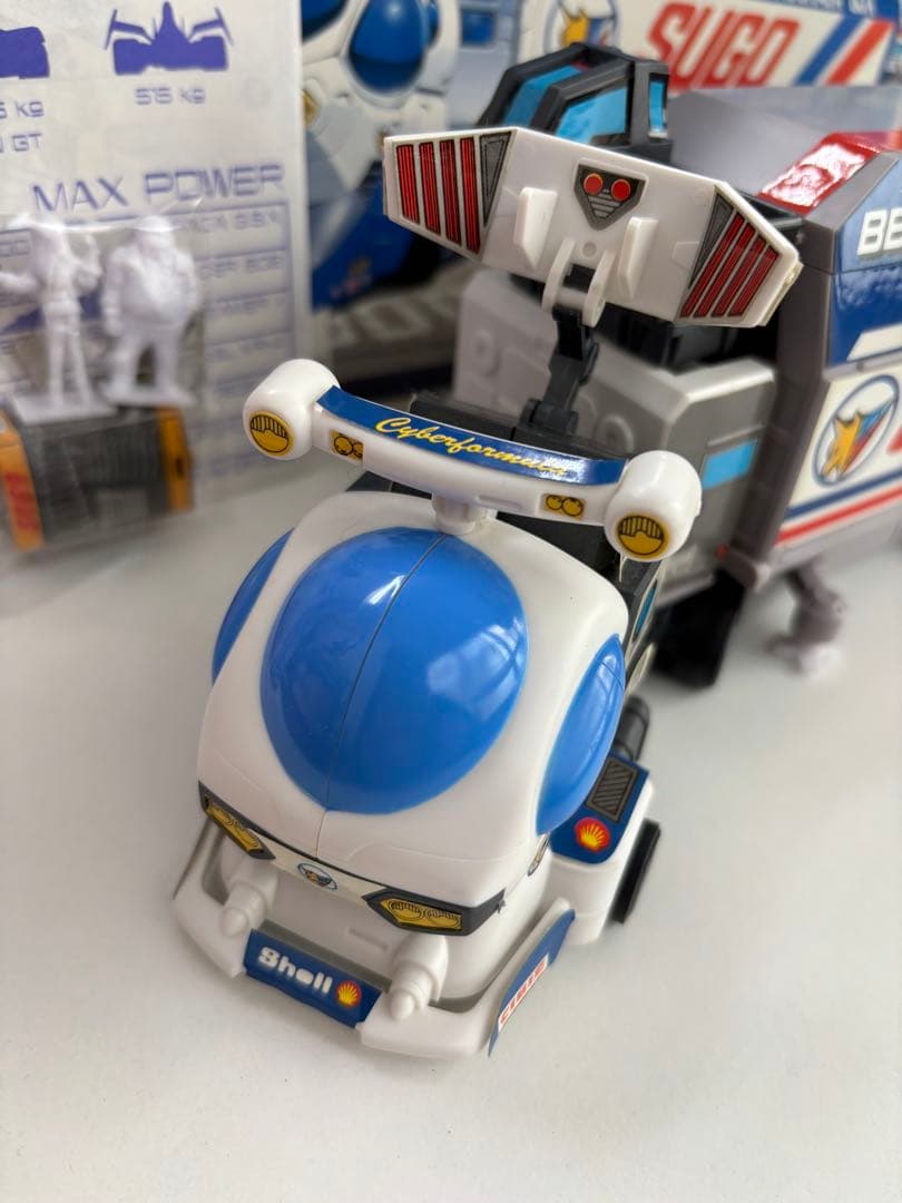 Takara 高インテリジェント フォーミュラ 組み立て車モデル - 巨無霸