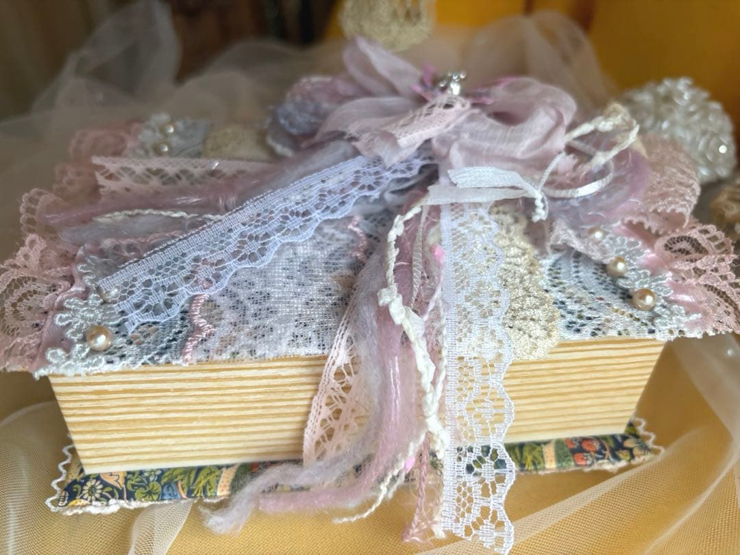 リボンがかわいい♡ファンシーボックスと 紙モノお裾分け100枚以上