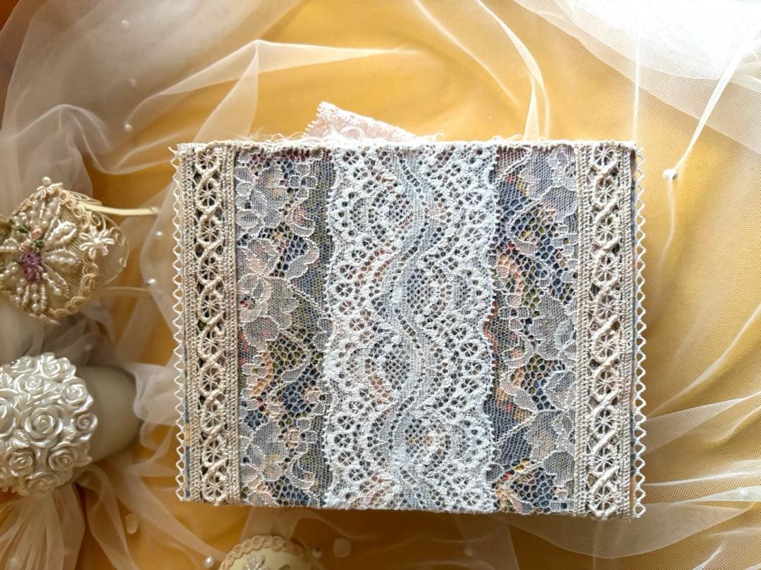 リボンがかわいい♡ファンシーボックスと 紙モノお裾分け100枚以上