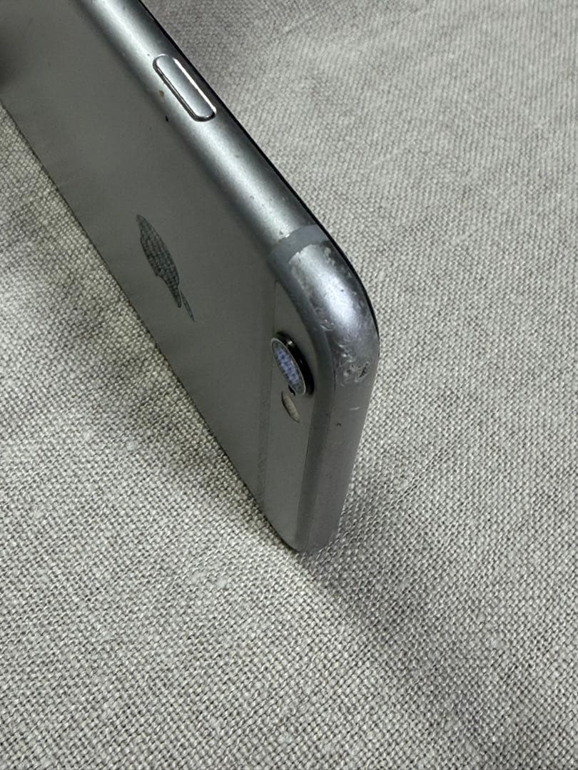 iPhone6 シルバー　64GB バッテリー100%