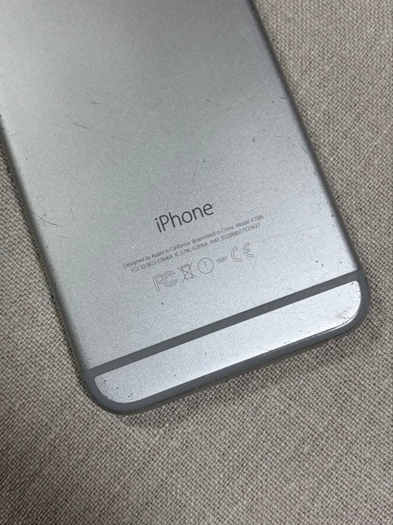 iPhone6 シルバー　64GB バッテリー100%