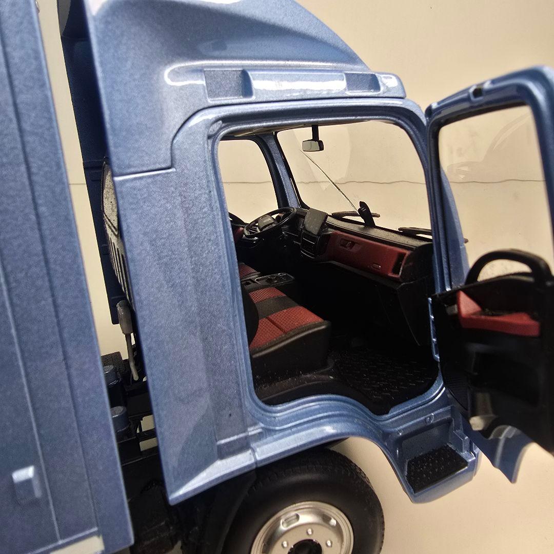 LANDKING トラックモデル 青