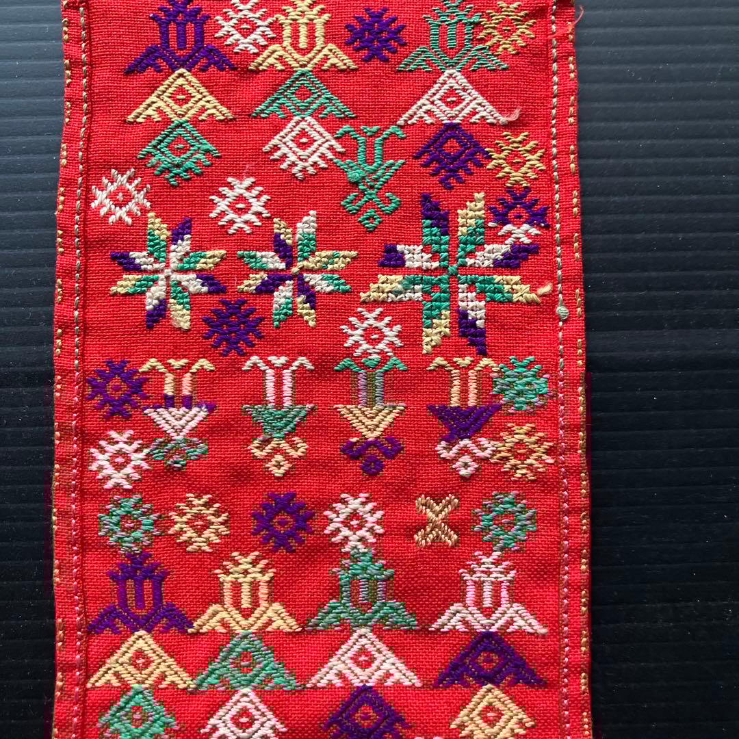 アンティーク　トルコ少数民族ヨルク族の刺繍サッシュ