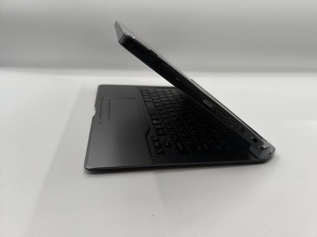 ノートパソコン/Windows11/Core i5/4GB/SSD★タブレット