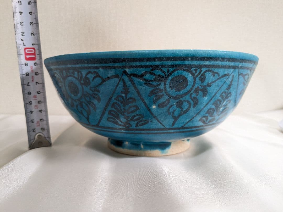 イラン ペルシャ陶器風　青釉鉢 魚花