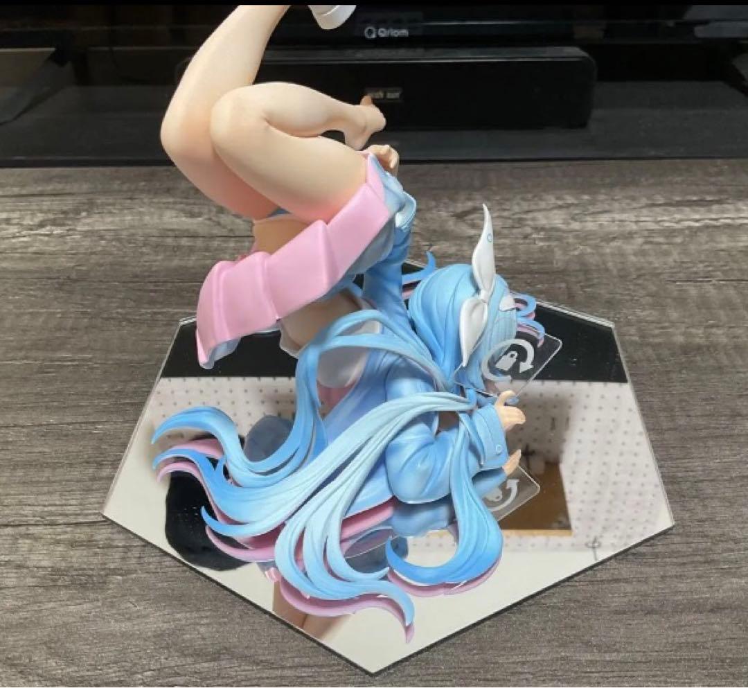 ブルーアーカイブ　フィギュア　アロナ