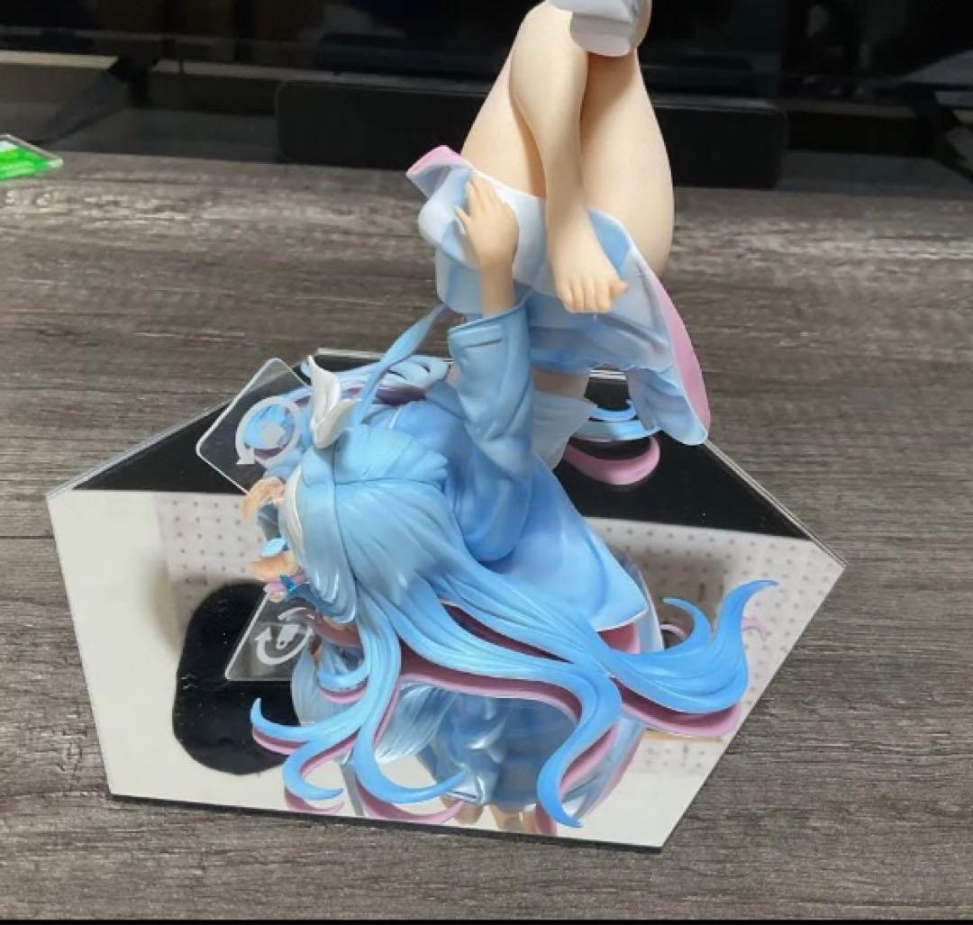 ブルーアーカイブ　フィギュア　アロナ