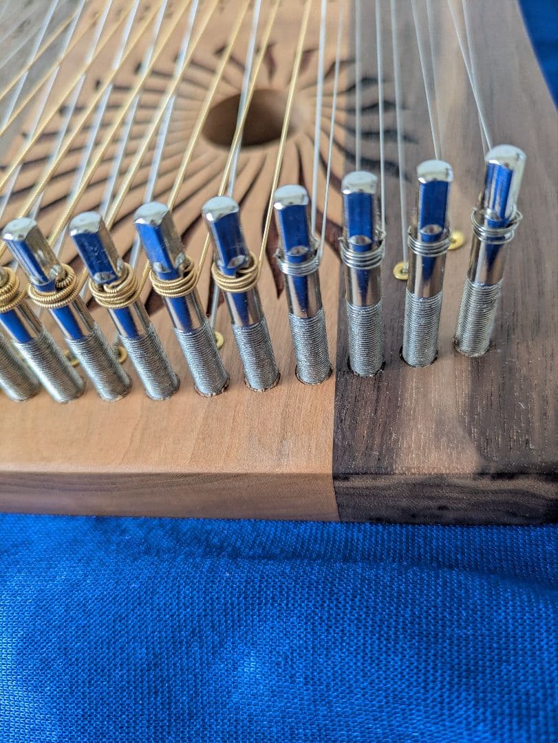 Hluru Kalyre ハーピカ・木製 31弦セット