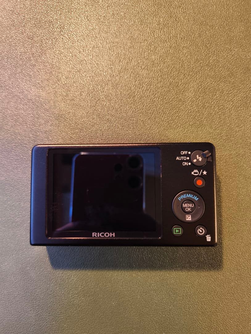 Z*様 RICOH PX シルバー コンパクトデジタルカメラ