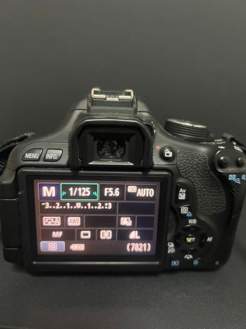 Canon Kiss X5 ダブルズームセット 動作確認済 SDカード付き