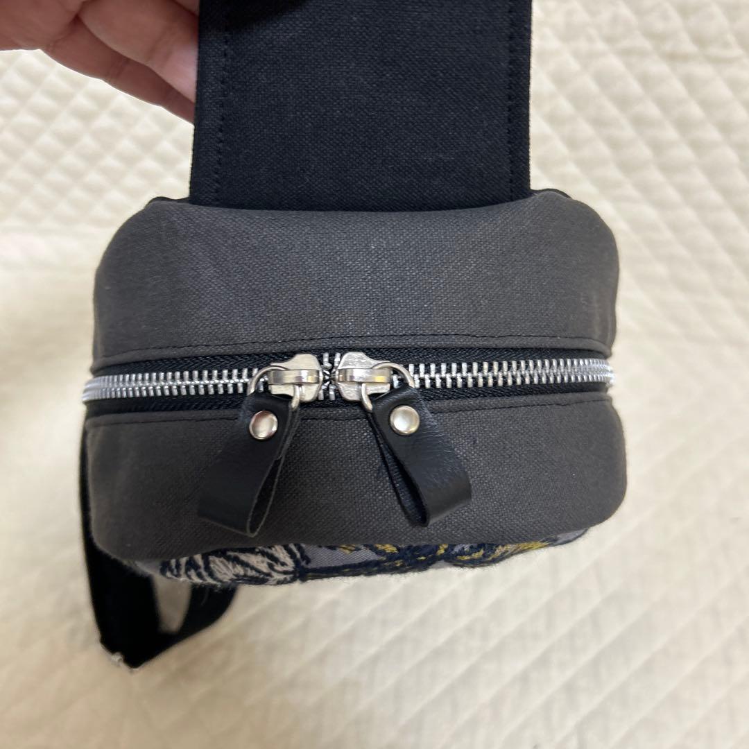 ミナペルホネン　BOXタイプボディバッグ rosyグレー　ハンドメイド