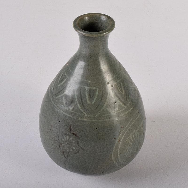 李朝　高麗青磁　象嵌花文　徳利　V　R7994