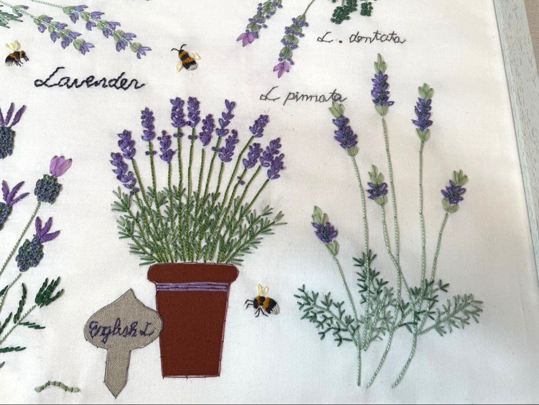 青木和子　刺繍　完成品　「ラベンダーガーデン」　愛しの庭をスケッチして　　12