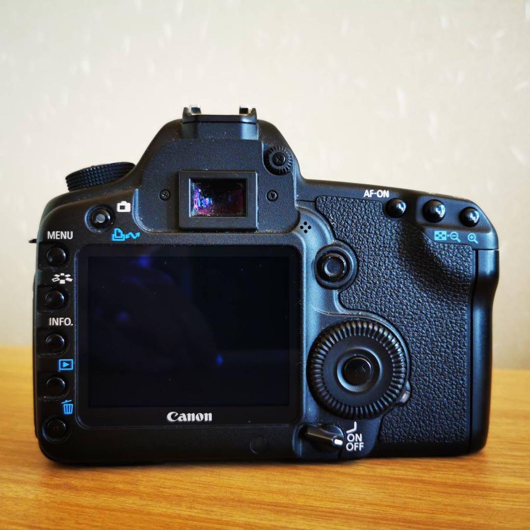 Canon EOS 5D Mark II （中古）充電器無し