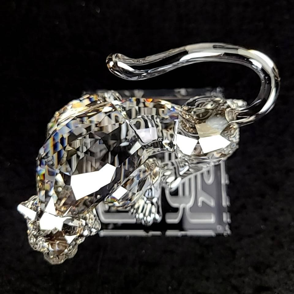 ◆未使用級◆スワロフスキー　虎　寅　トラ　2010年限定　置物　箱つき