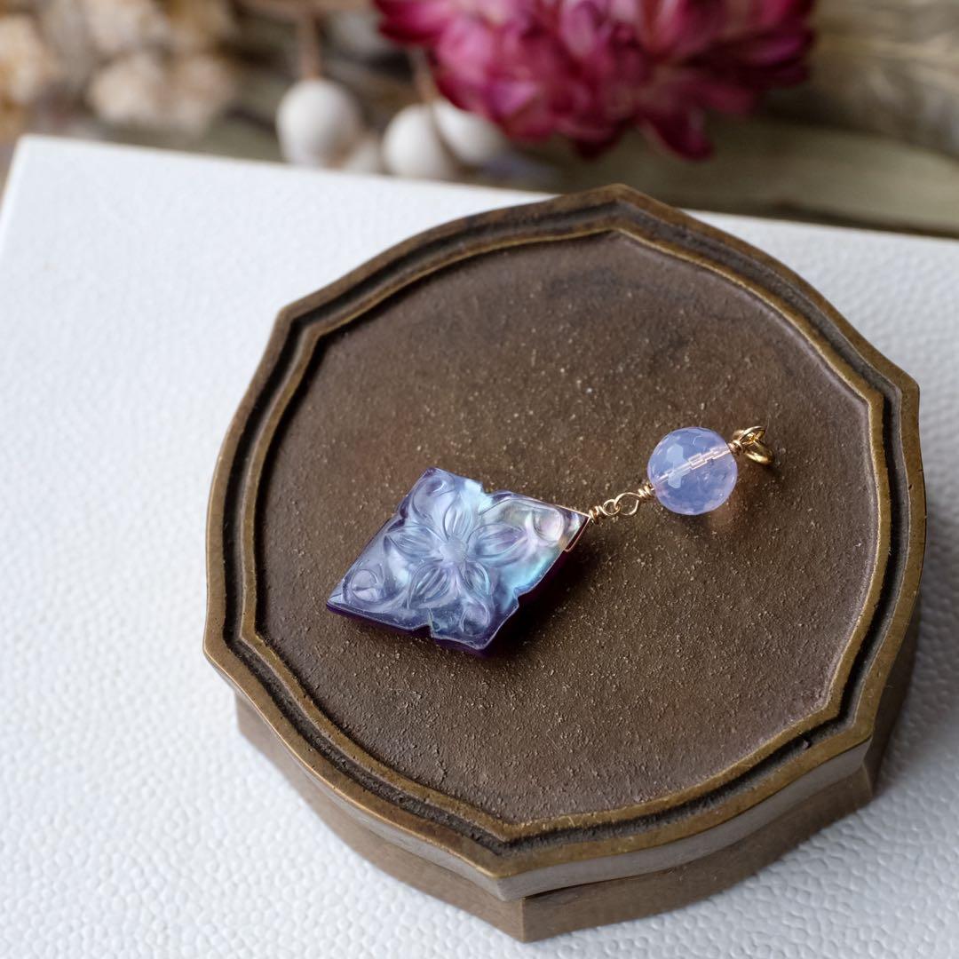 14kgfパープルオニキス×MOP×水晶カービングペンダントトップ