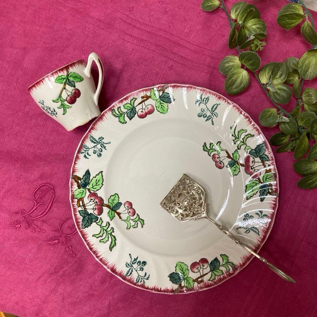 ♪フランスアンティーク ロンウィ プレート さくらんぼ モンモランシー 平皿