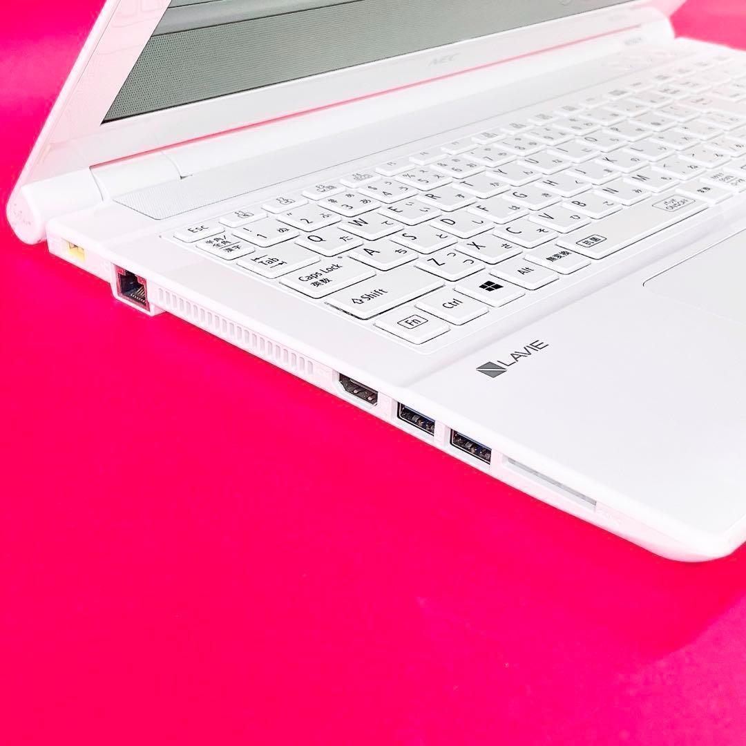 初心者おすすめ❣️可愛い白✨️薄型ノートパソコン✨️大容量1TB✨️カメラ付き事務作業