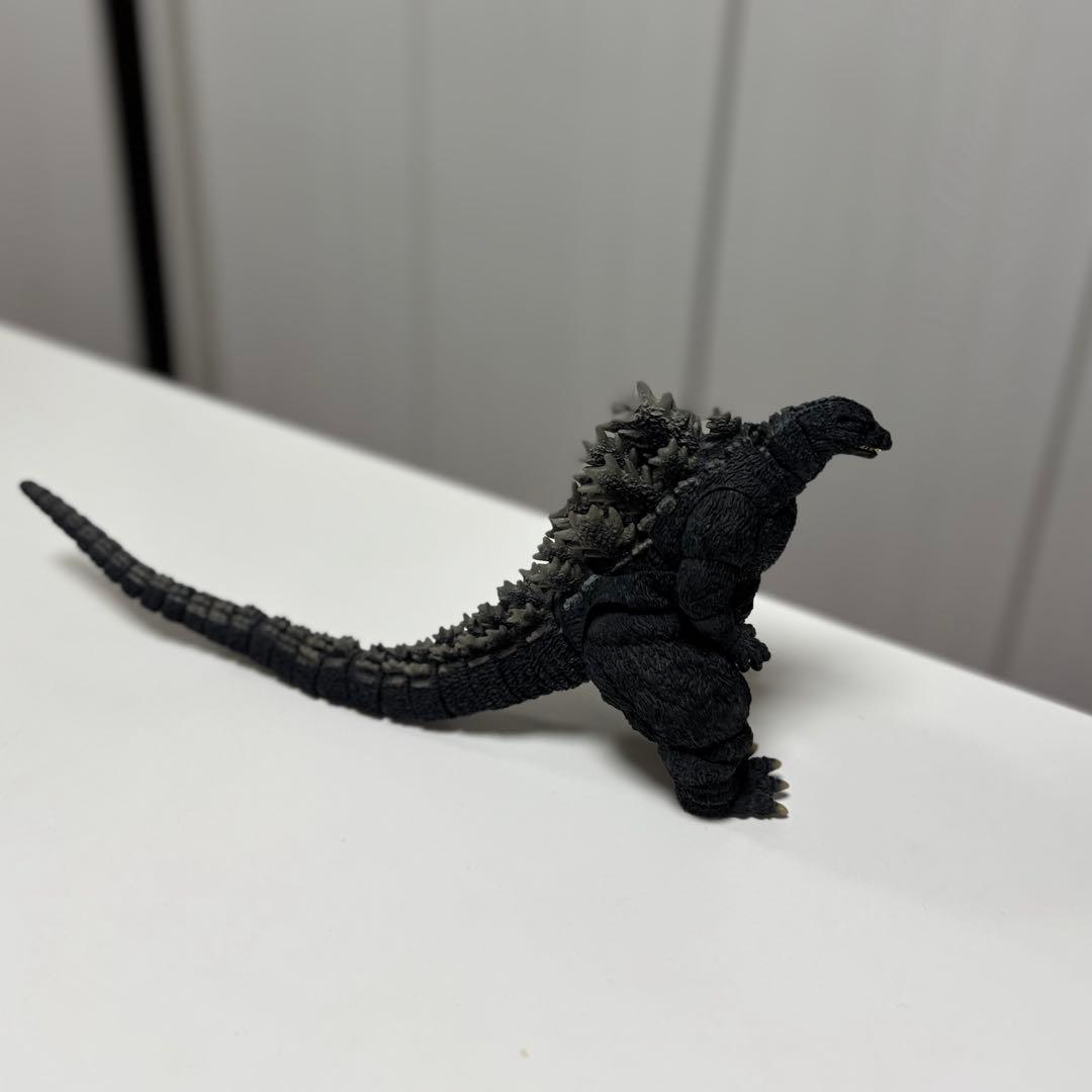 S.H.MonsterArts ゴジラ 「ゴジラ」 フィギュア