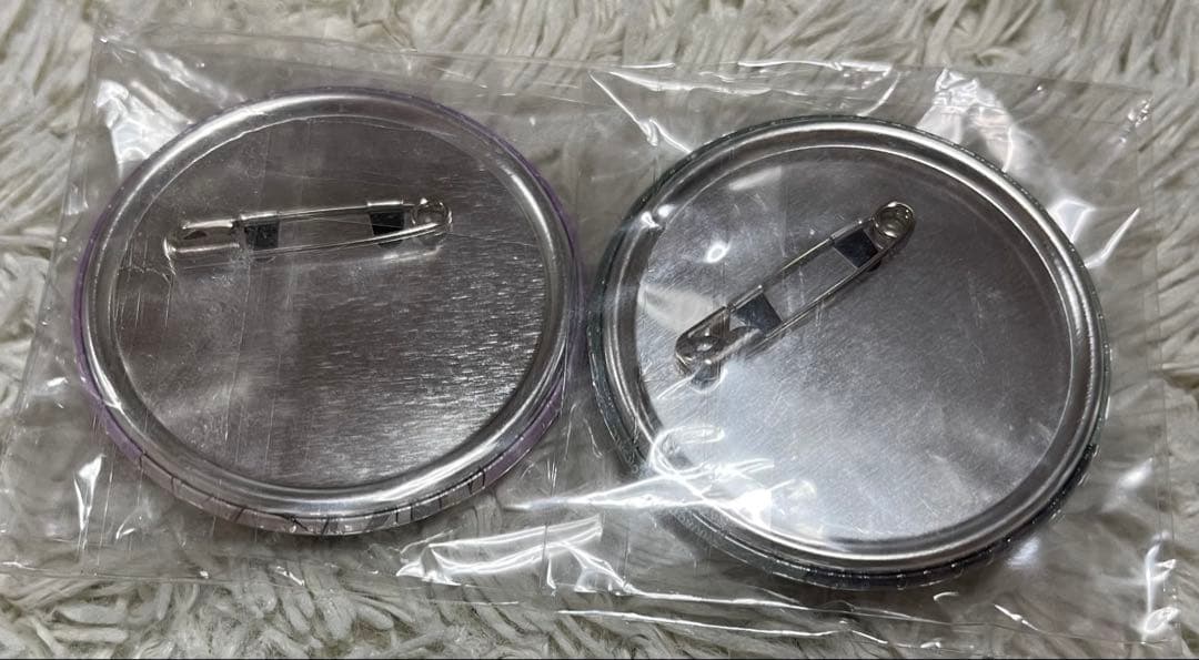 進撃の巨人 BluRayアニメイト特典 缶バッジ リヴァイ ハンジ