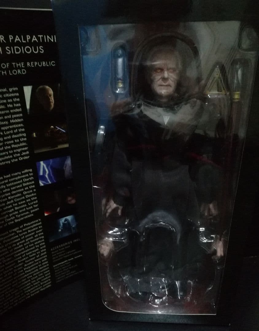 特価！新品スターウォーズ パルパティーン ダースシディアス　フィギュア2体セット