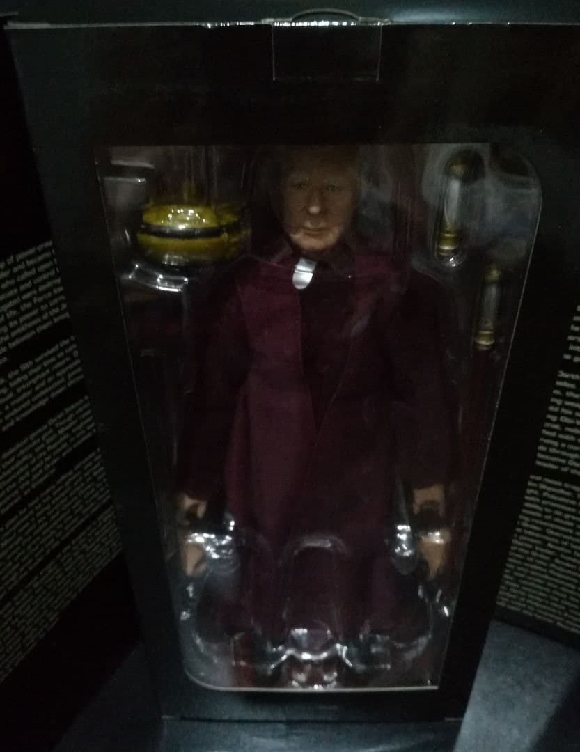 特価！新品スターウォーズ パルパティーン ダースシディアス　フィギュア2体セット