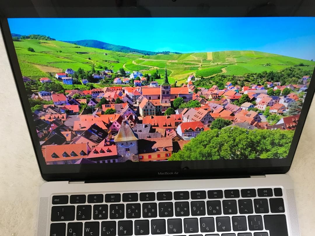 Apple MacBook Air M1（8GB / 256GB）美品