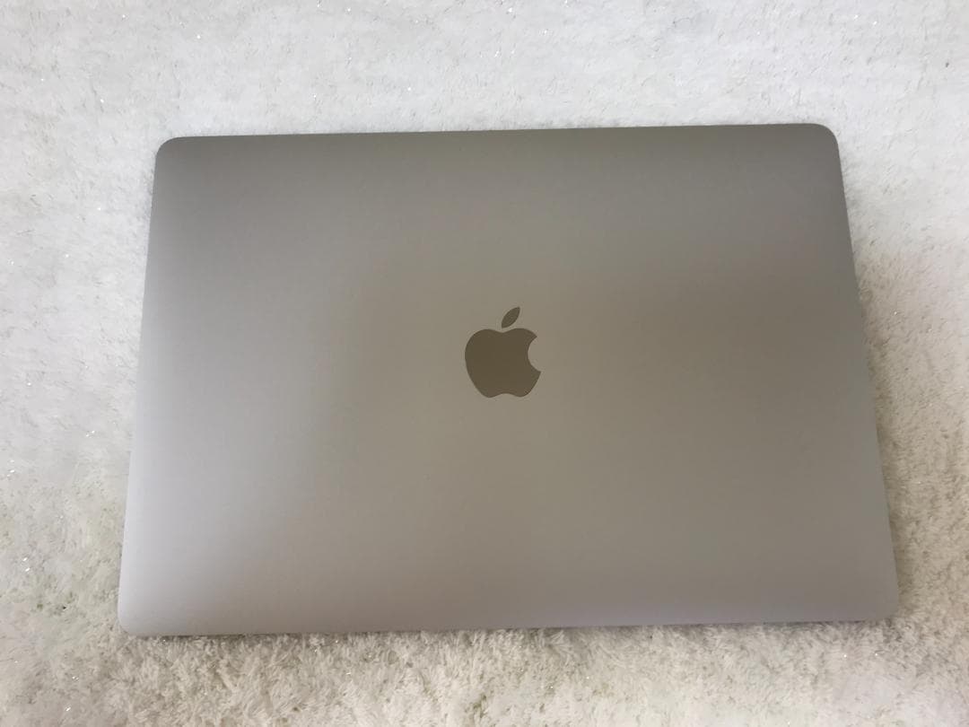 Apple MacBook Air M1（8GB / 256GB）美品